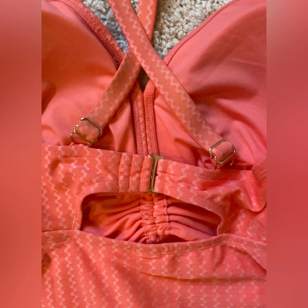 SwimSuit - Picture 2 of 8